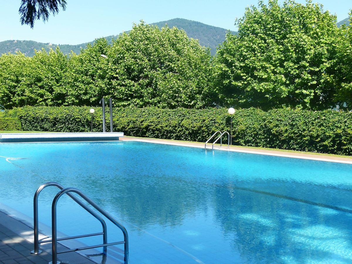 Apartment Hermitage-5 By Interhome Porto Valtravaglia Luaran gambar